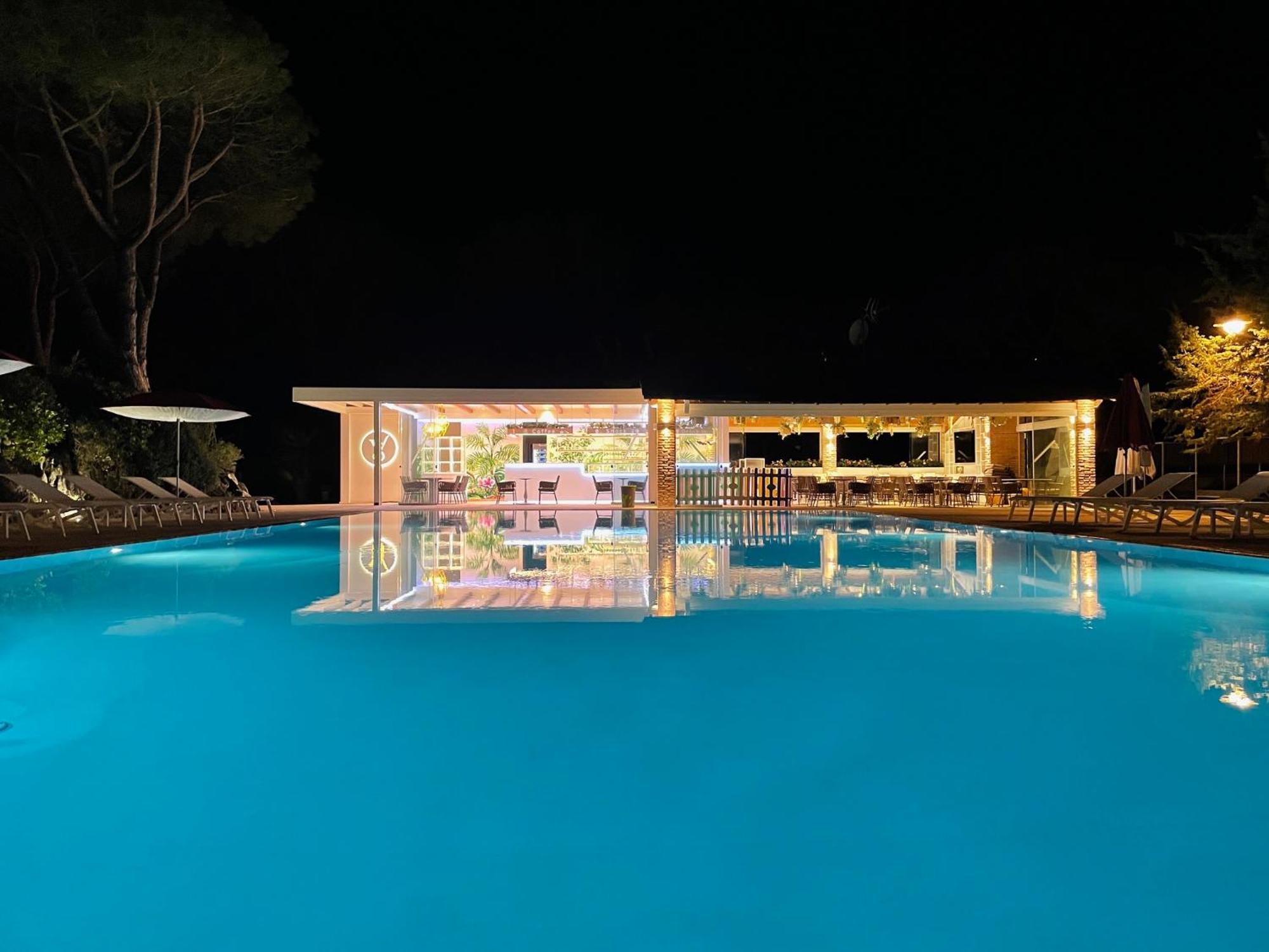 Villaggio I Sorbizzi Marina Di Bibbona Extérieur photo